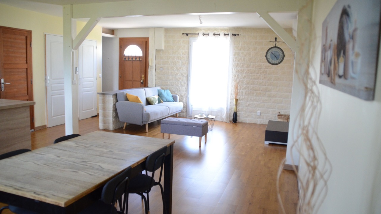 Photo of Livingroom in Monthyon