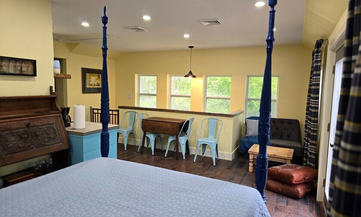 Photo of Others in New Hampton