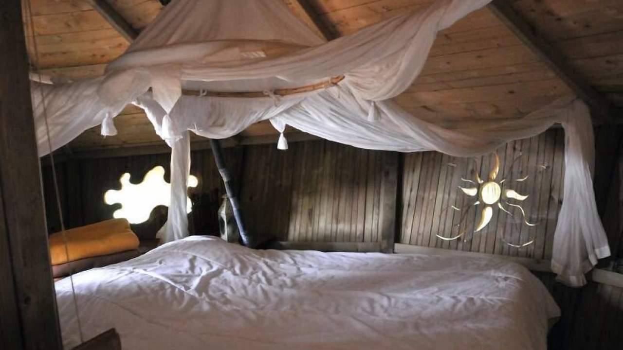 Photo of Bedroom in Salles-en-Toulon