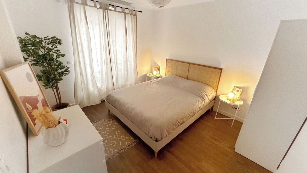Photo of Bedroom in Levallois-Perret