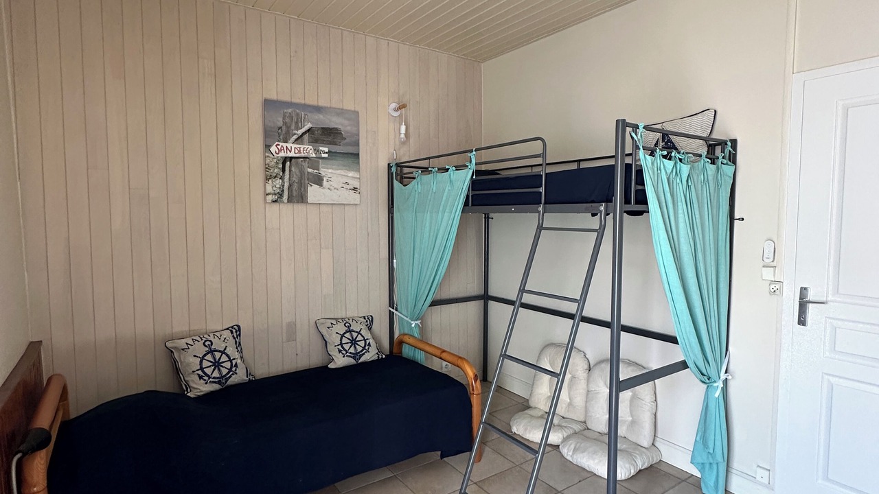 Photo of Bedroom in Grues