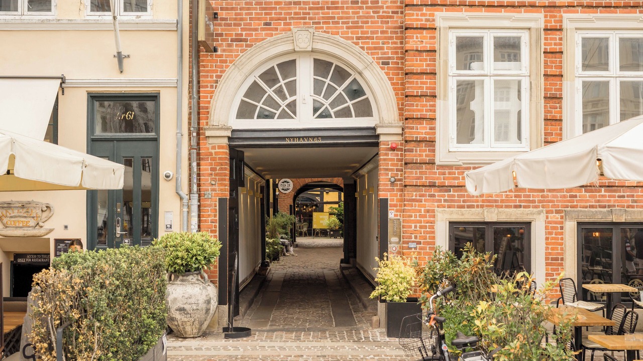 Photo of Outdoor in Nyhavn - Amalienborg