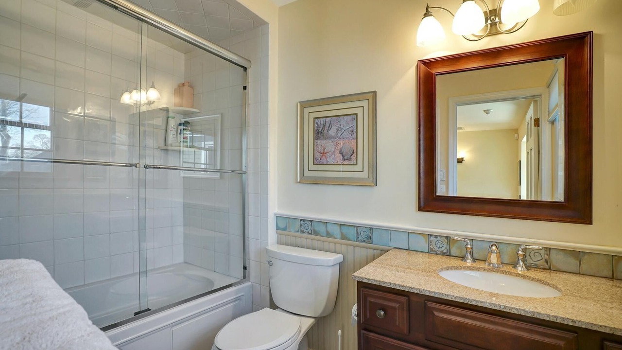 Photo of Bathroom in Brick