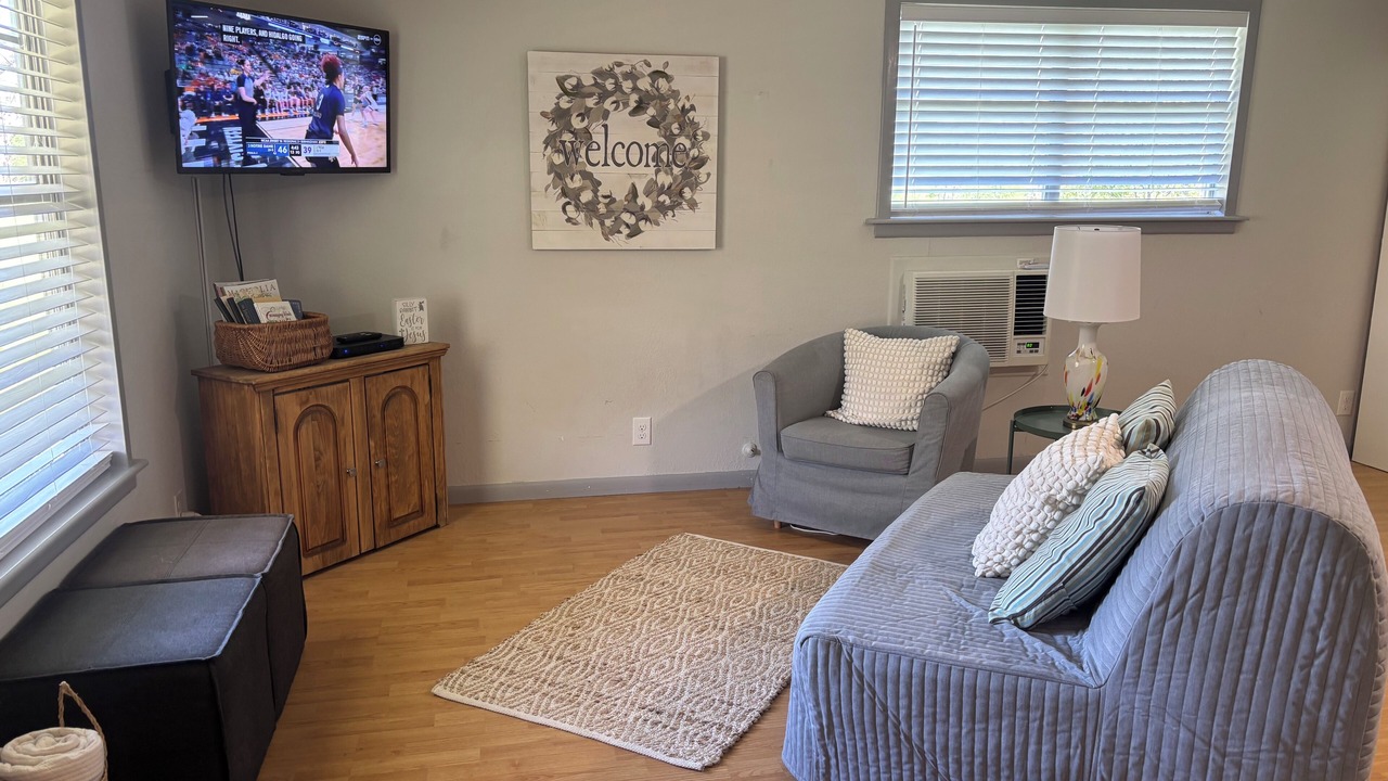 Photo of Livingroom in Cleburne