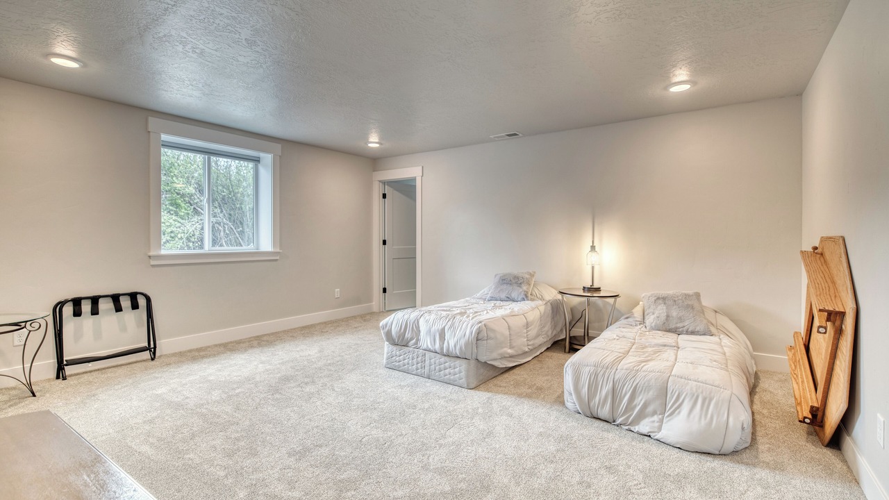 Photo of Bedroom in Garden Valley