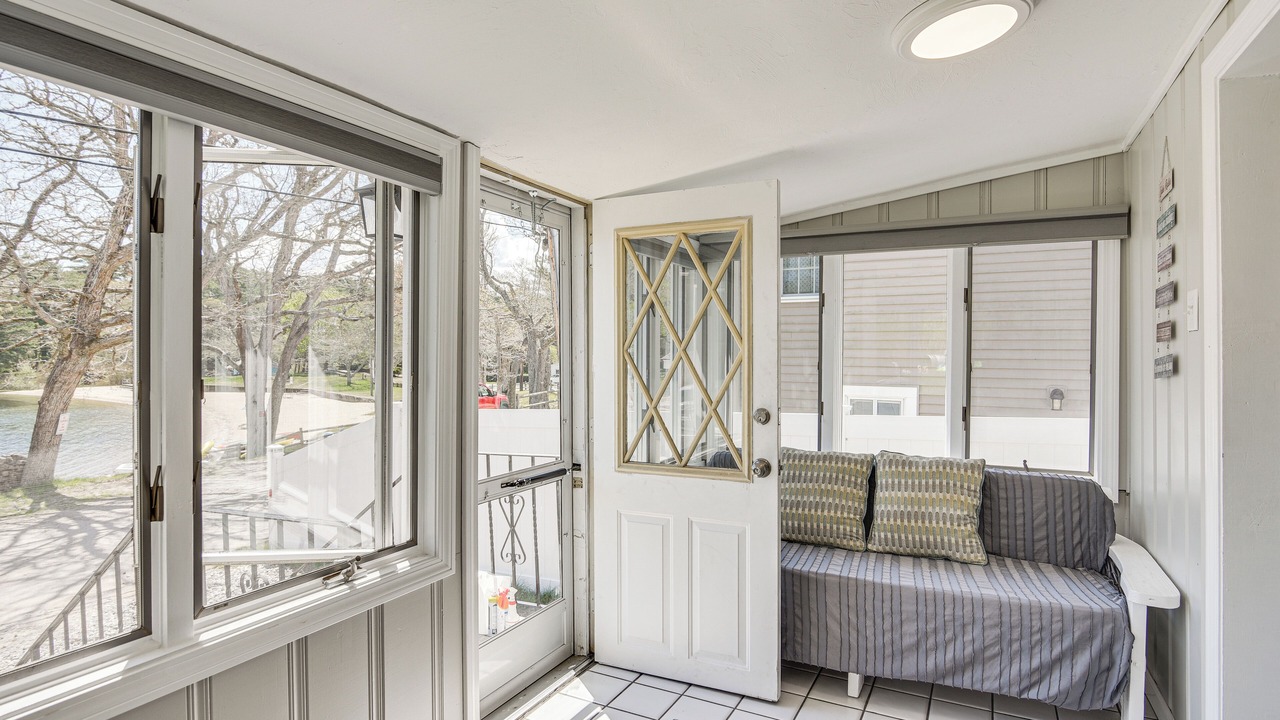 Photo of Others in White Island Shores