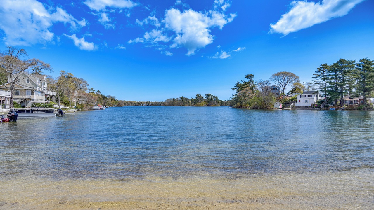 Photo of Others in White Island Shores