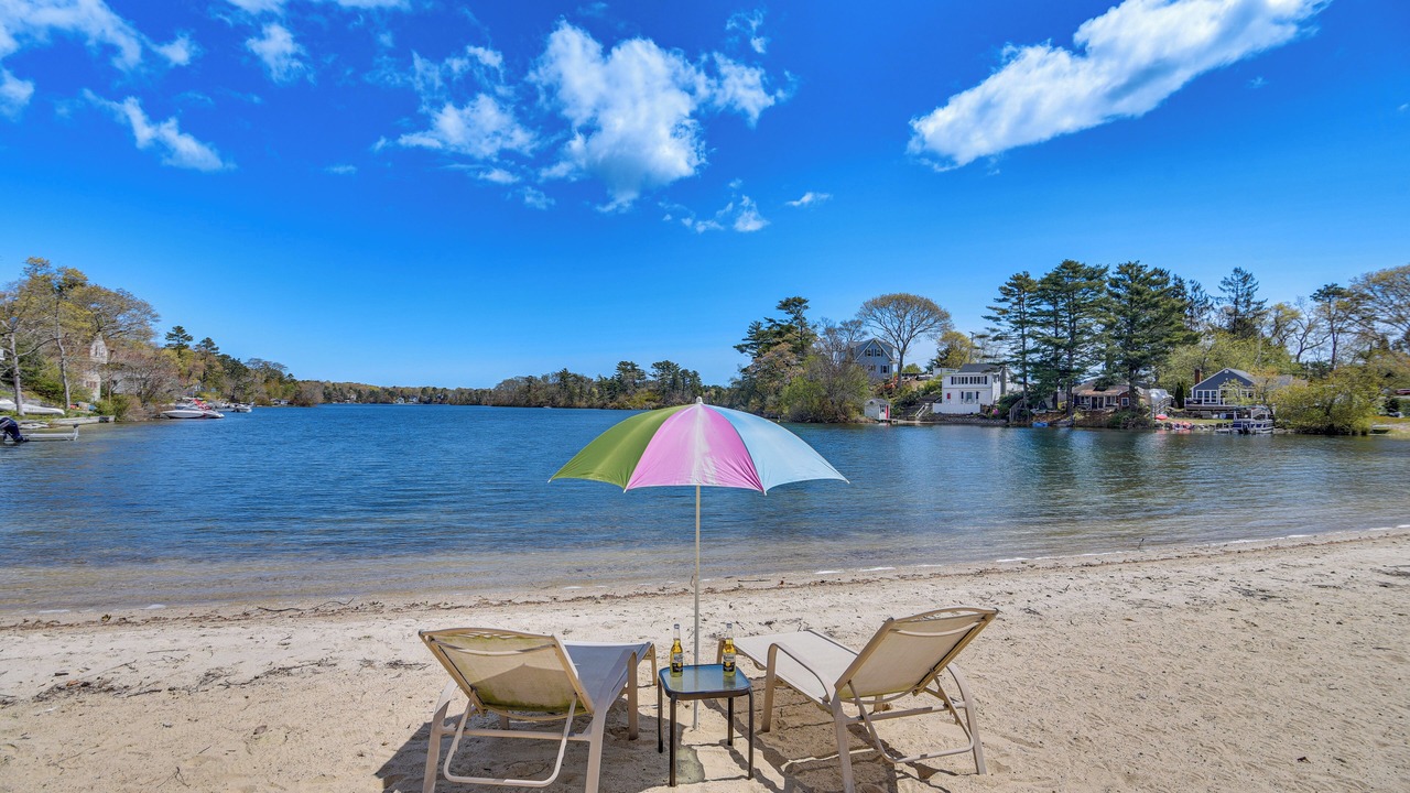 Photo of Others in White Island Shores