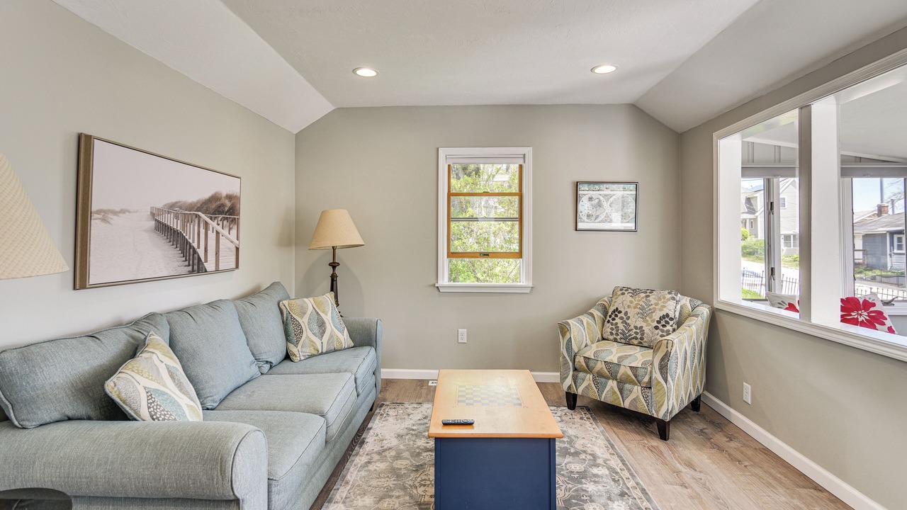 Photo of Livingroom in White Island Shores