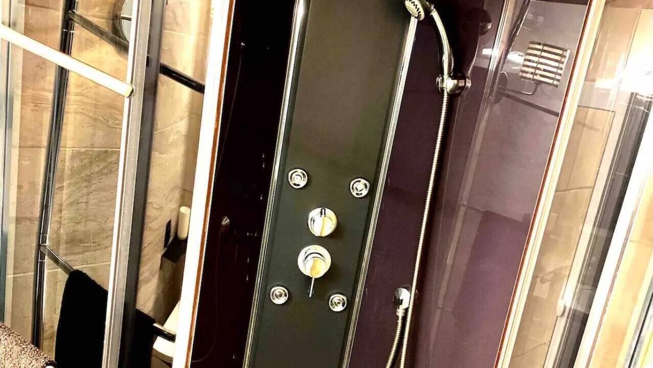 Photo of Bathroom in Biot