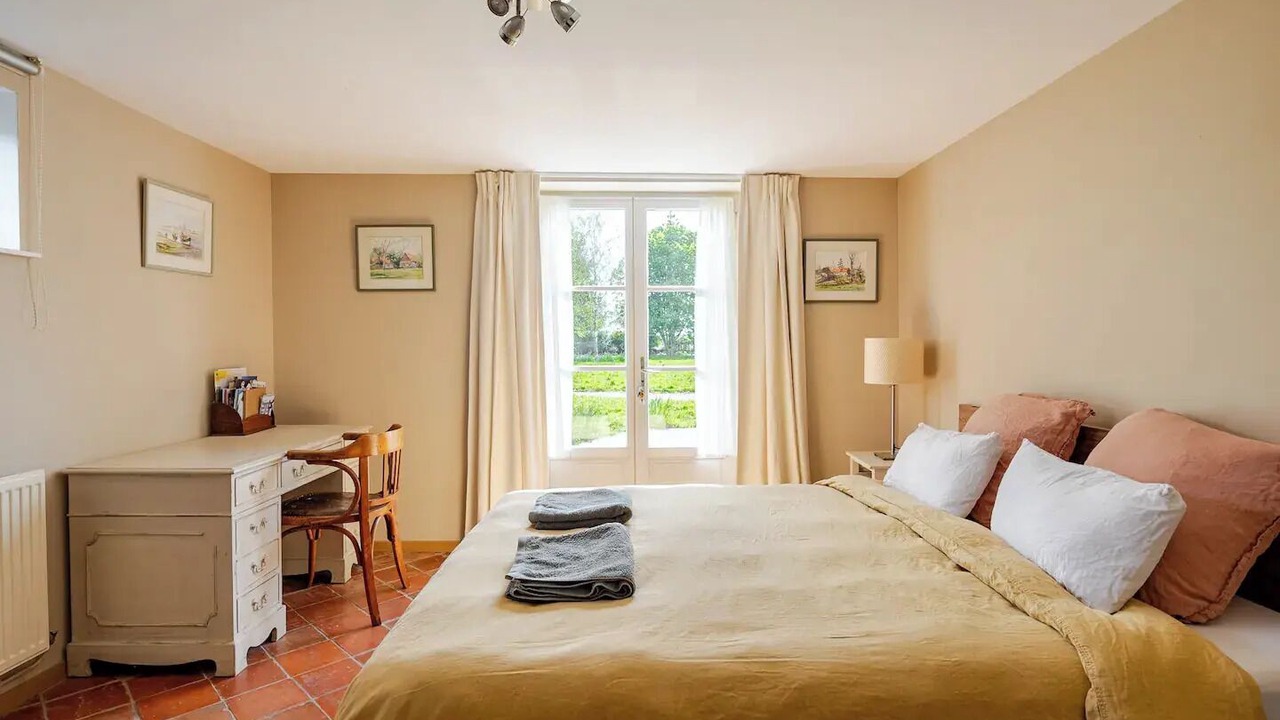 Photo of Bedroom in Houplines