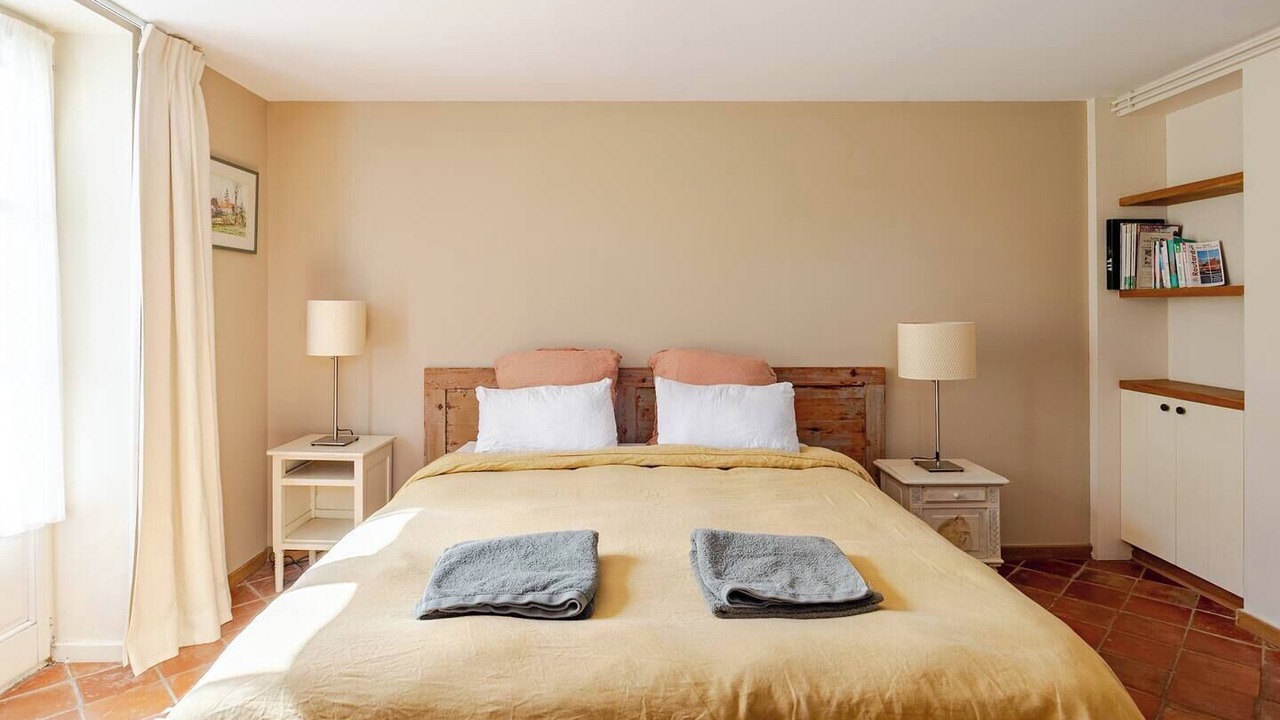 Photo of Bedroom in Houplines