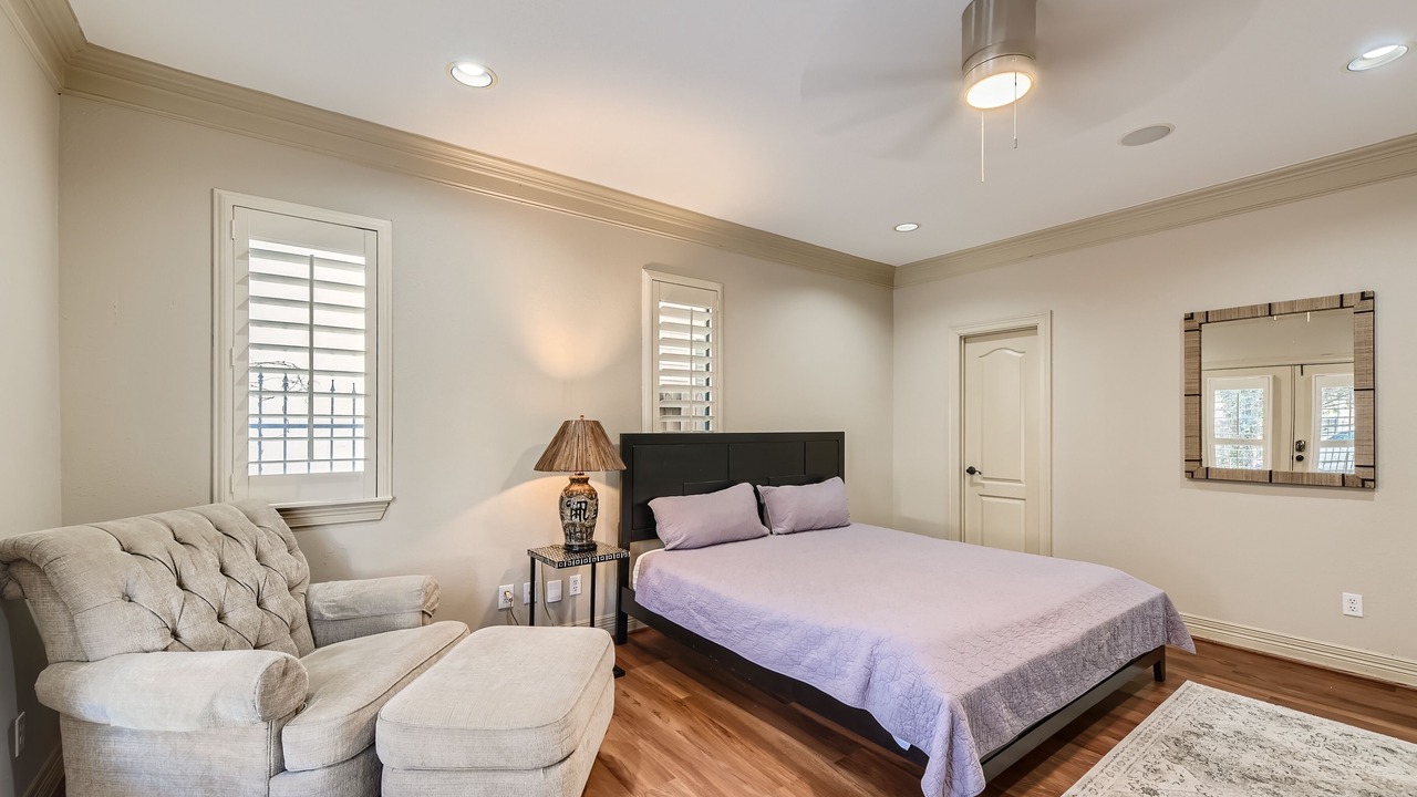 Photo of Bedroom in Washington Ave./ Memorial Park