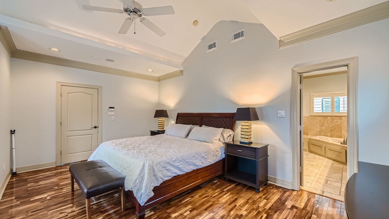 Photo of Bedroom in Washington Ave./ Memorial Park