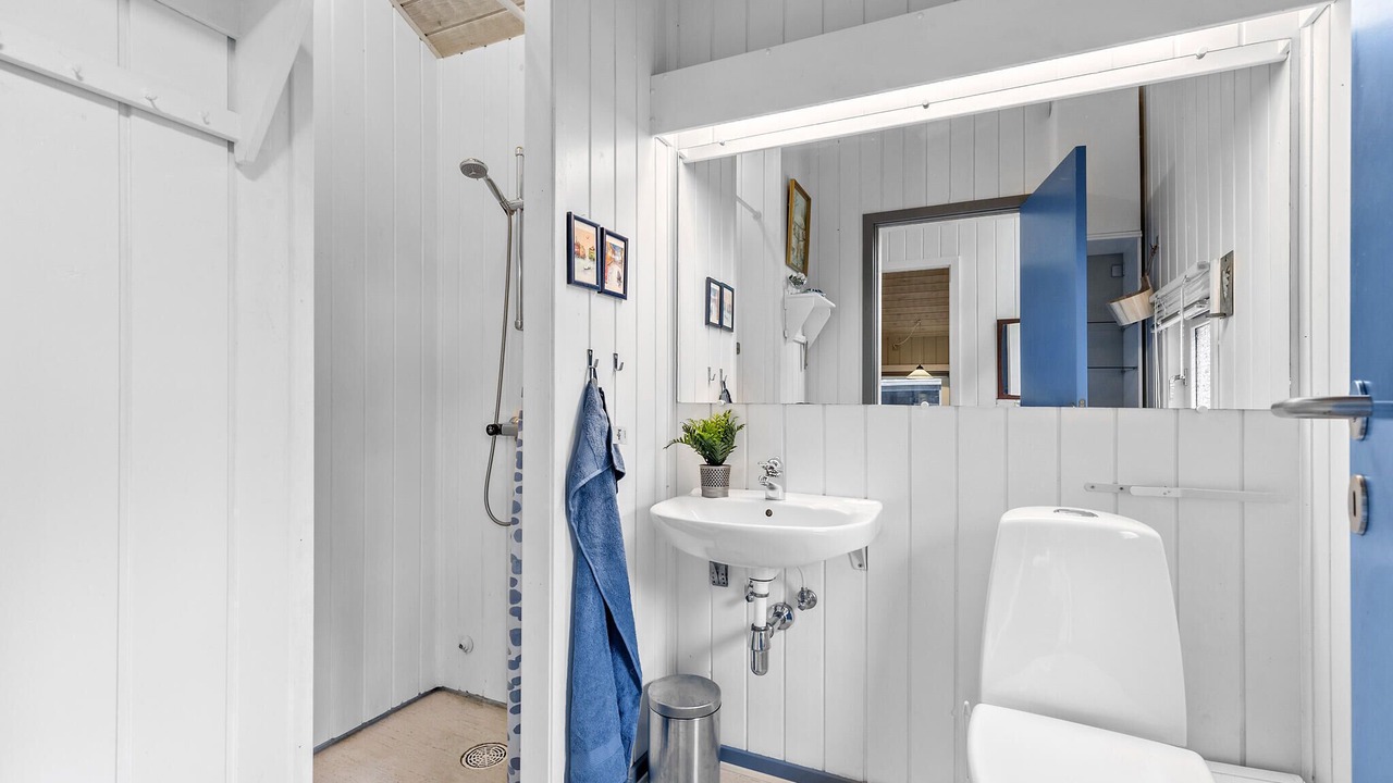 Photo of Bathroom in Skovgaarde