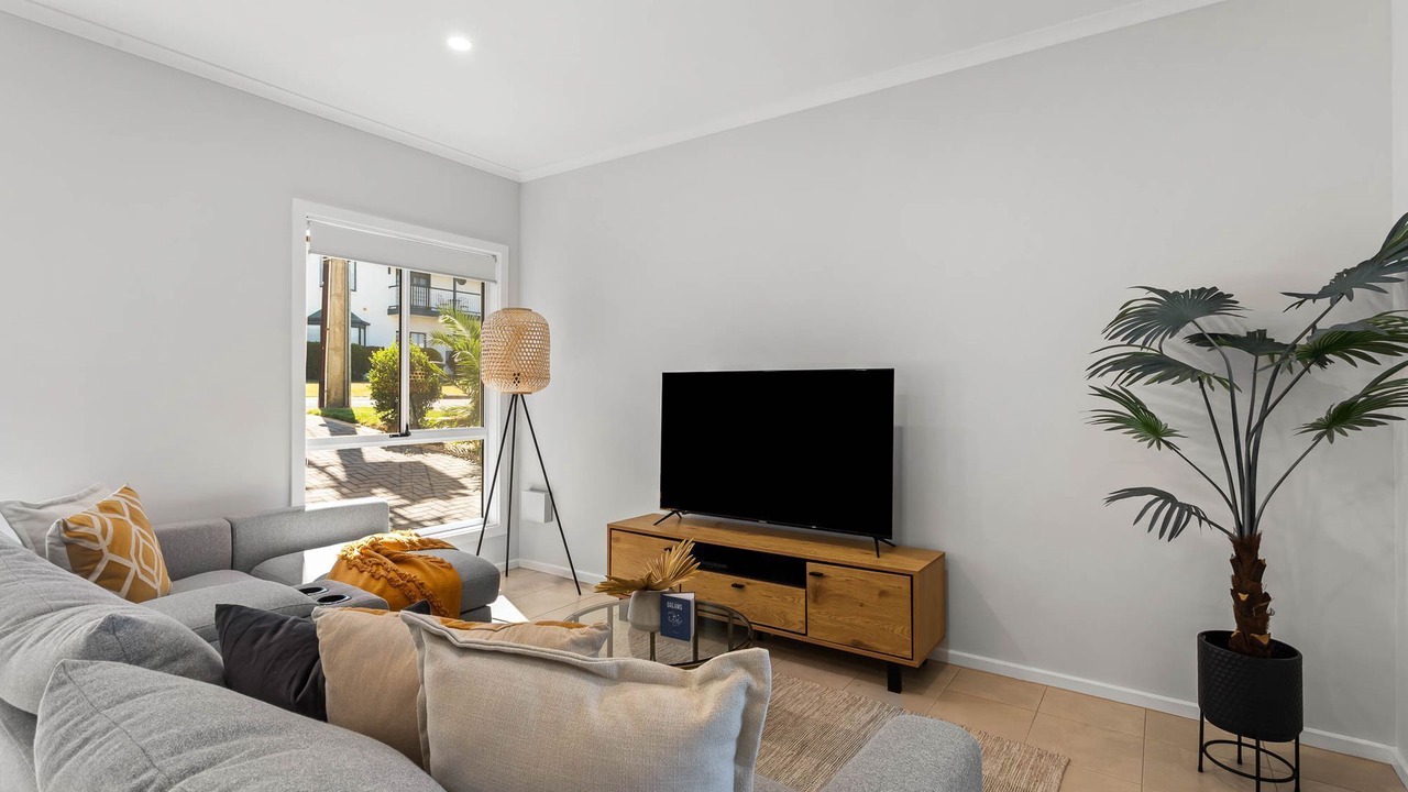 Photo of Livingroom in Hayborough