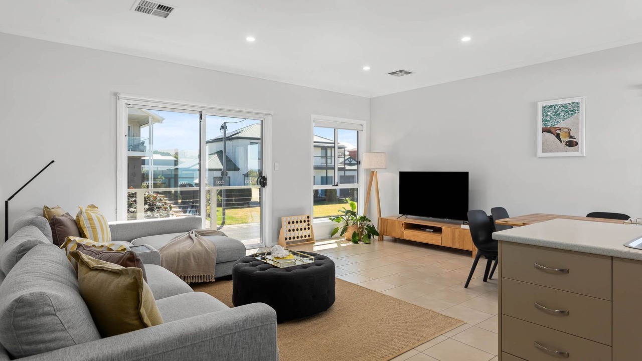 Photo of Livingroom in Hayborough