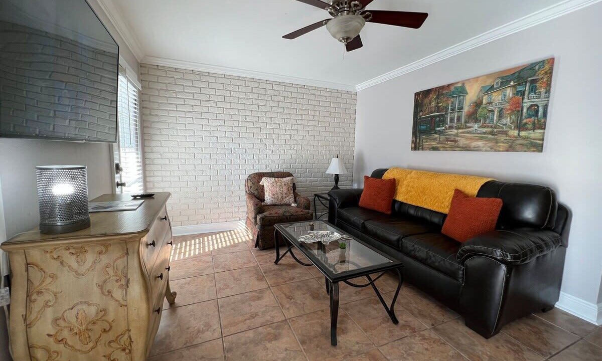 Photo of Livingroom in Highlands - Perkins