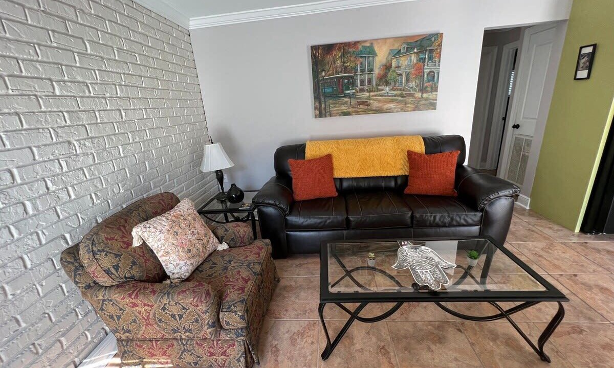 Photo of Livingroom in Highlands - Perkins