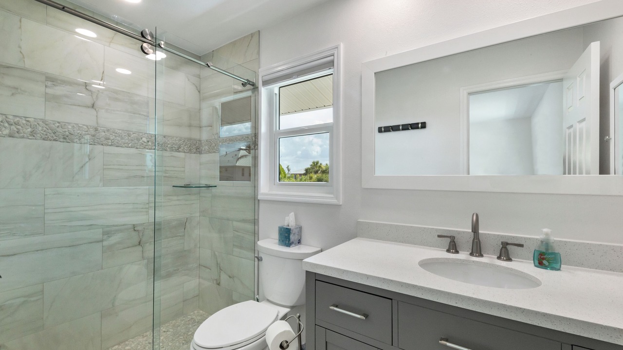 Photo of Bathroom in Palm Island