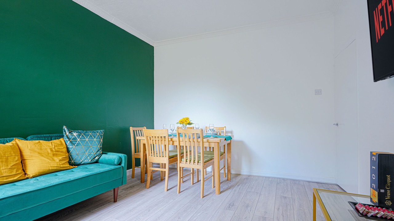 Photo of Others in Luton