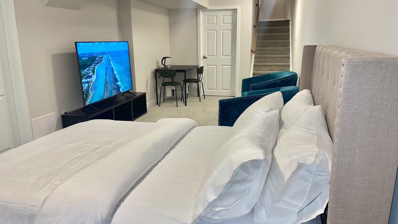 Photo of Bedroom in Ottawa Division