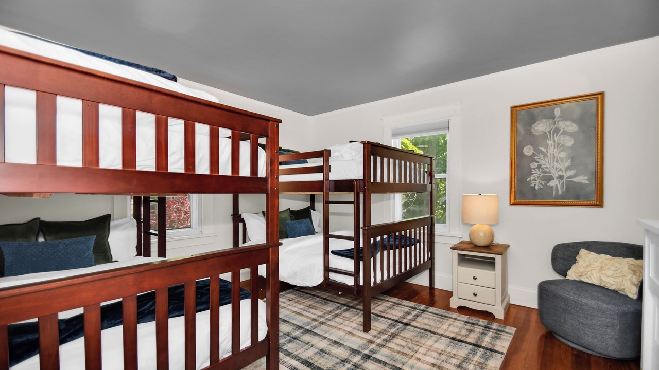 Photo of Bedroom in Northshore Triangle