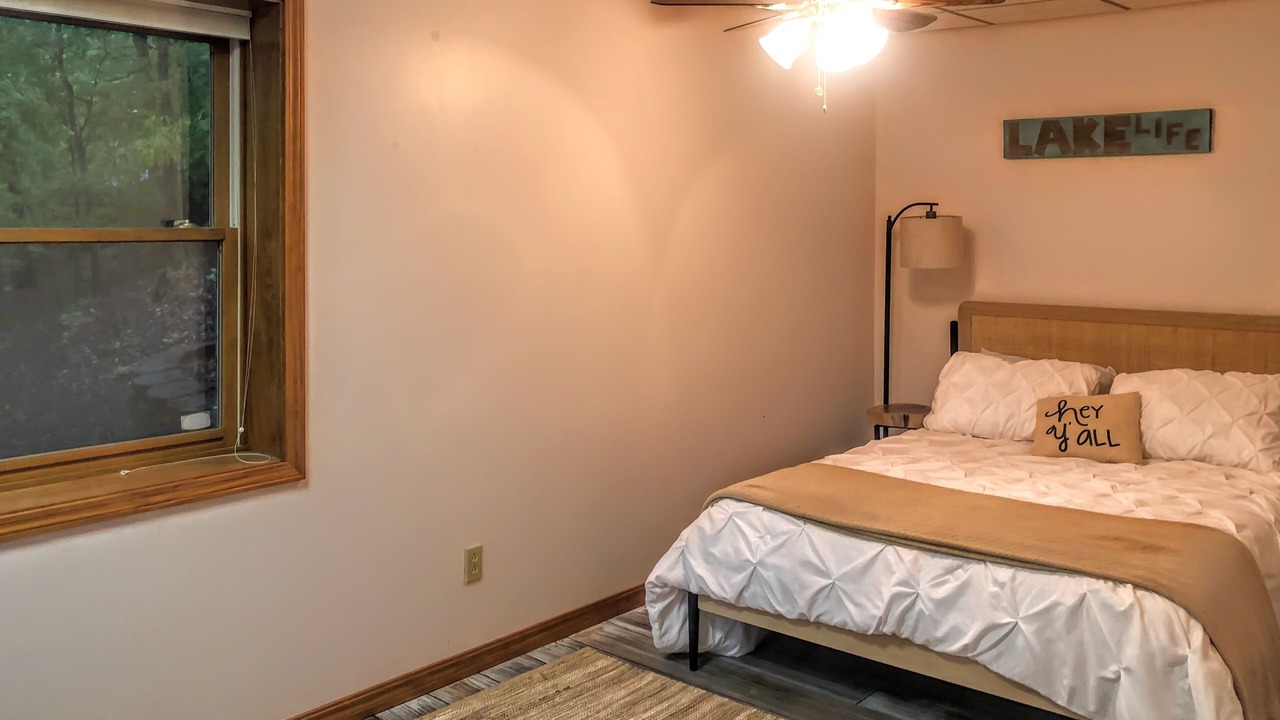Photo of Bedroom in Eureka Springs