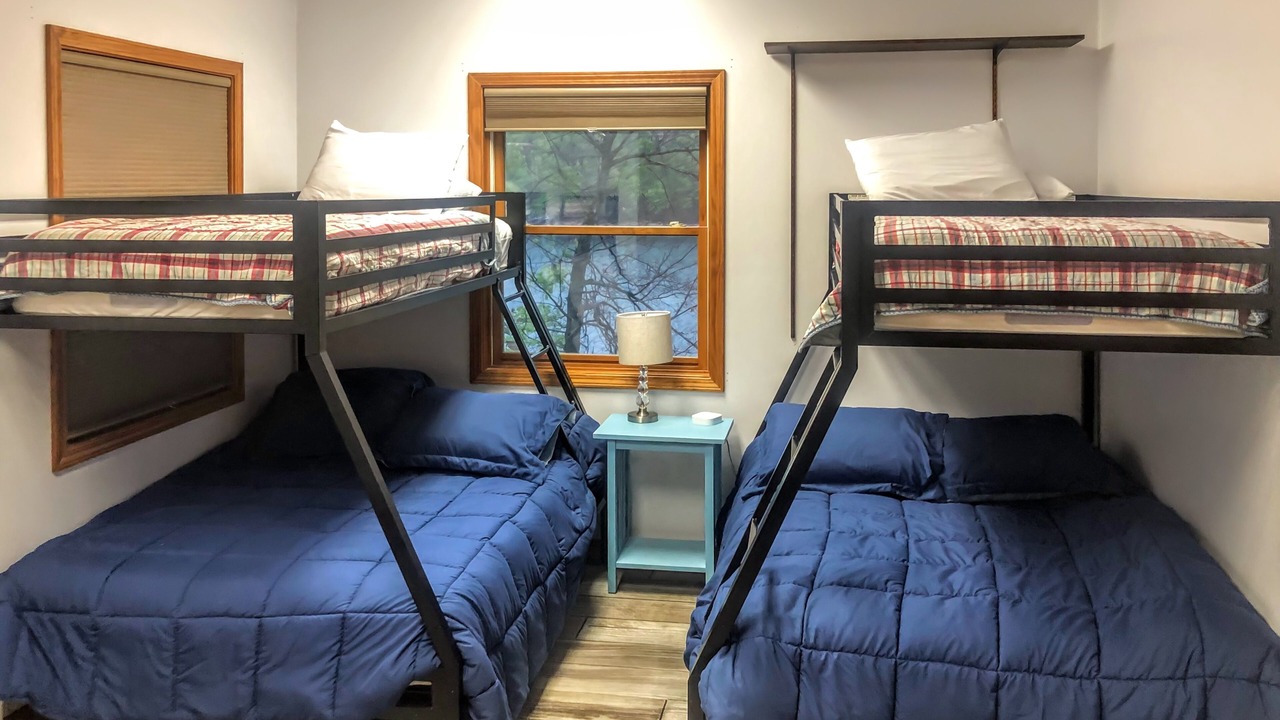 Photo of Bedroom in Eureka Springs