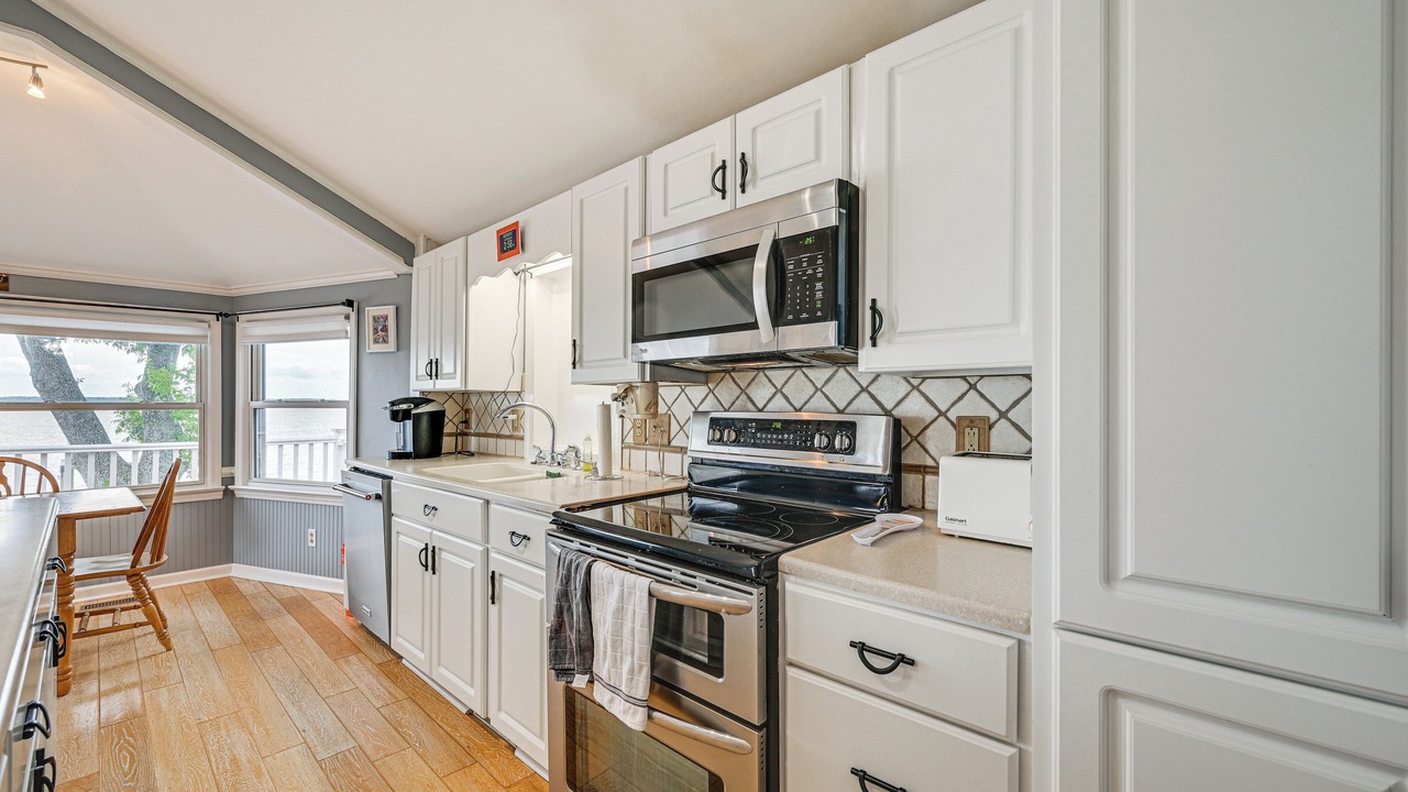 Photo of Kitchen in River Road