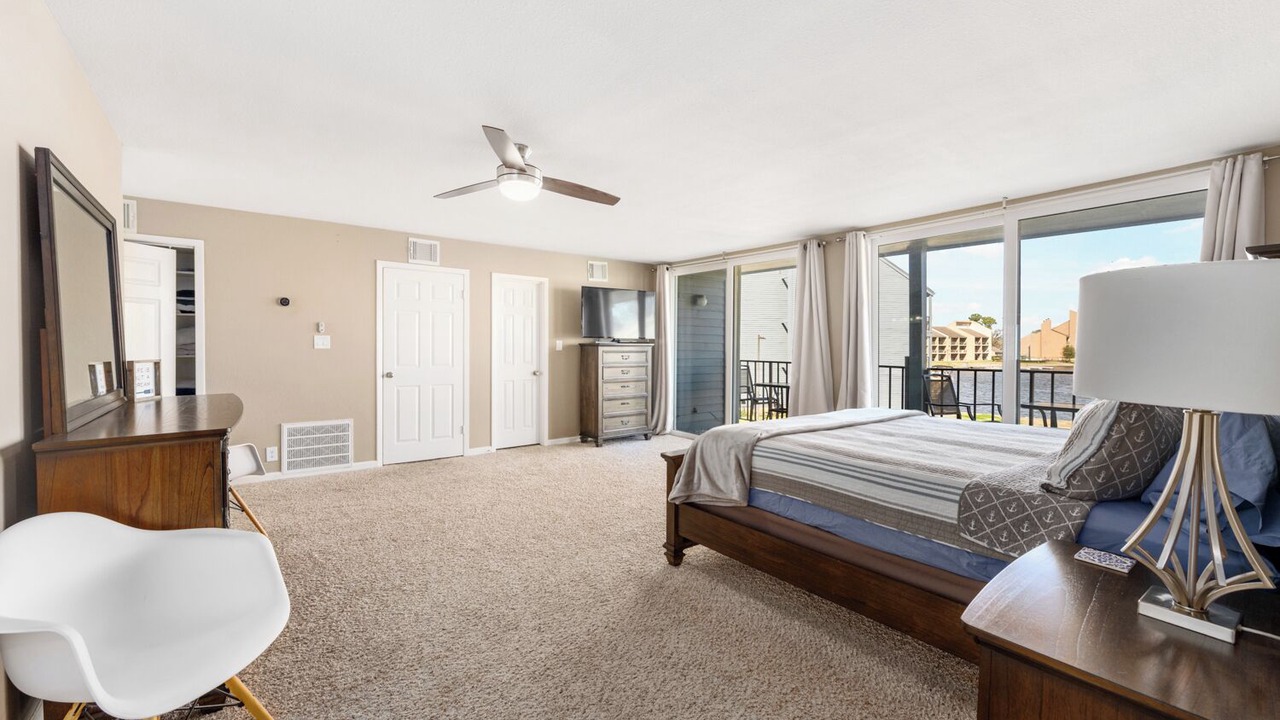 Photo of Bedroom in Walden on Lake Conroe