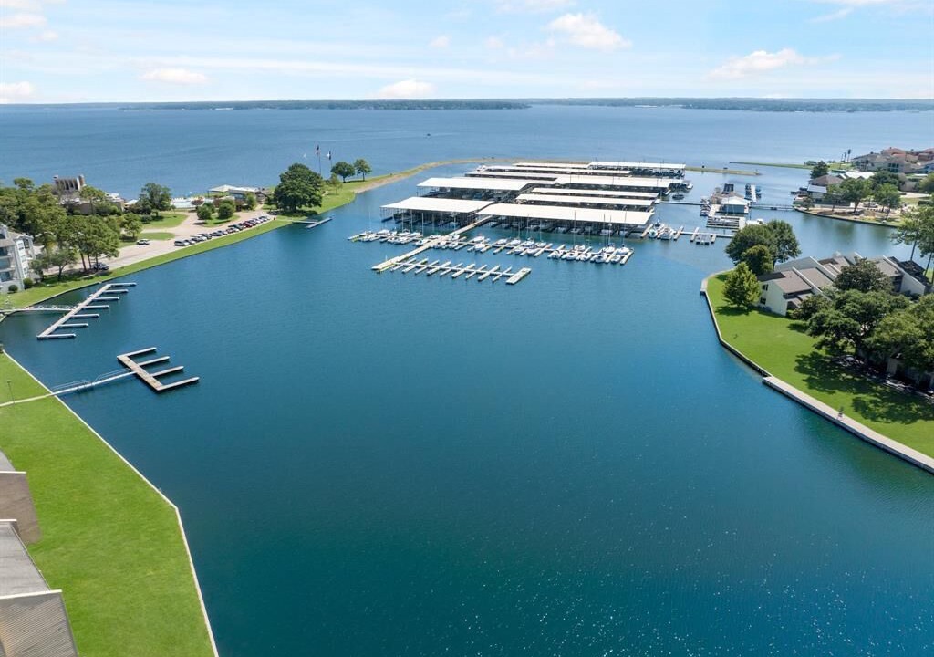 Photo of Others in Walden on Lake Conroe