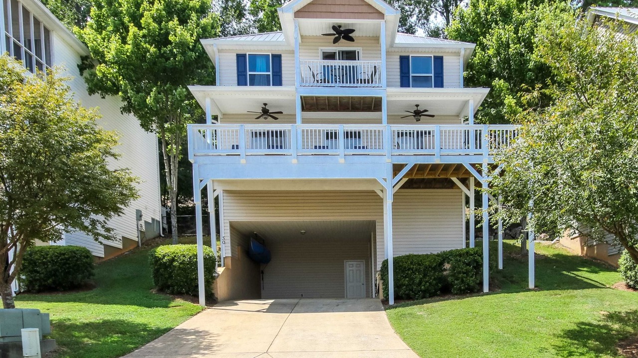 Photo of Others in Leesburg