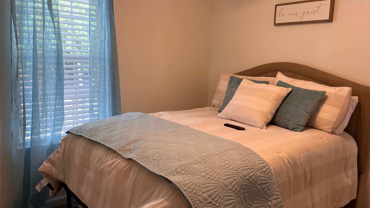 Photo of Bedroom in Leesburg