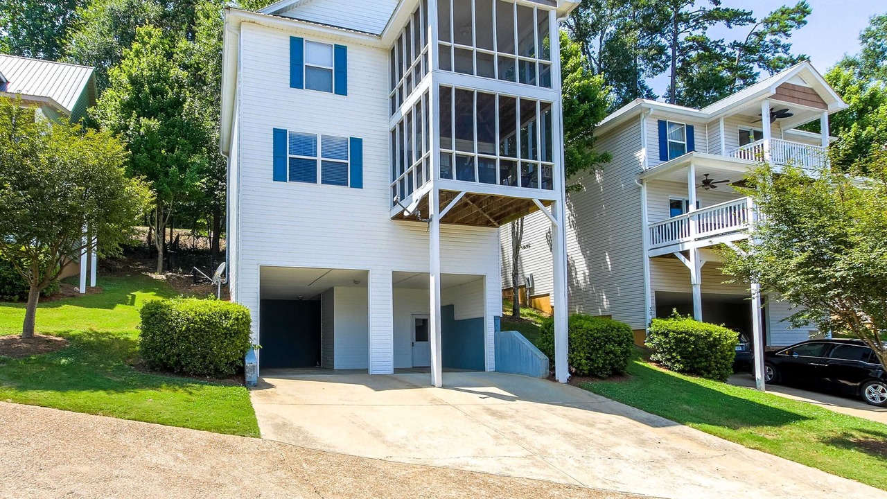 Photo of Others in Leesburg