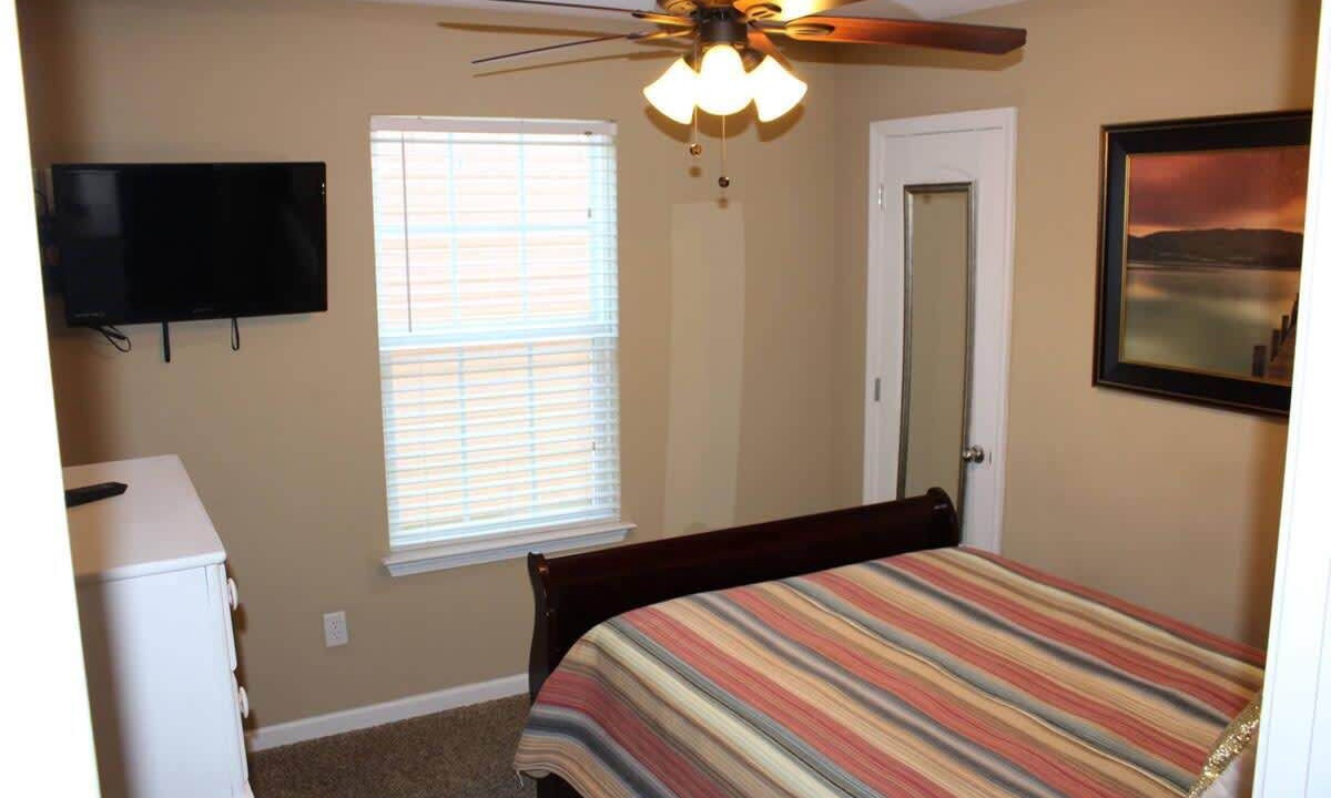 Photo of Bedroom in Leesburg