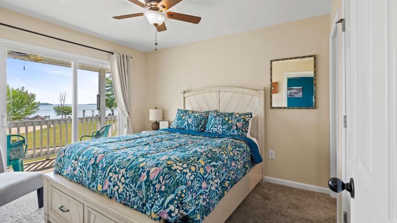 Photo of Bedroom in Leesburg