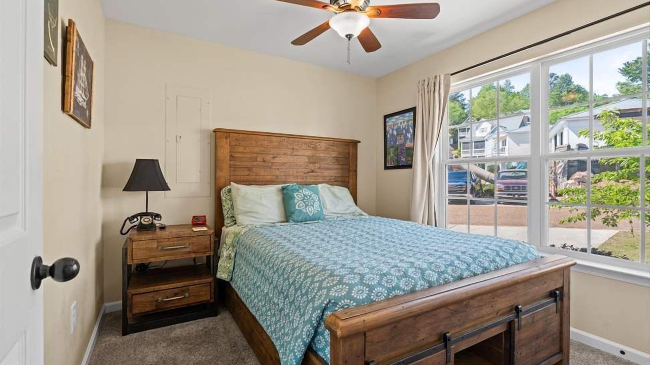 Photo of Bedroom in Leesburg