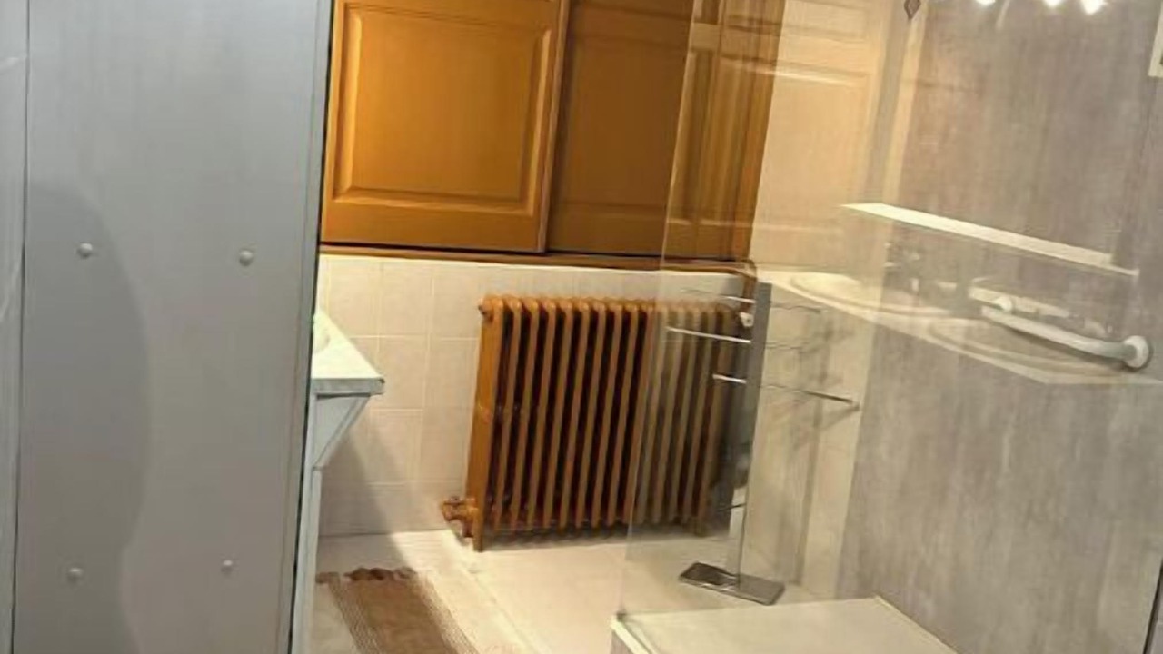Photo of Bathroom in Bolbec
