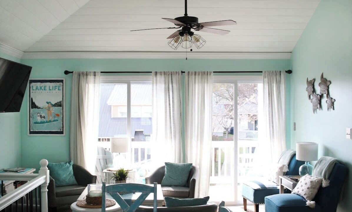 Photo of Livingroom in Leesburg