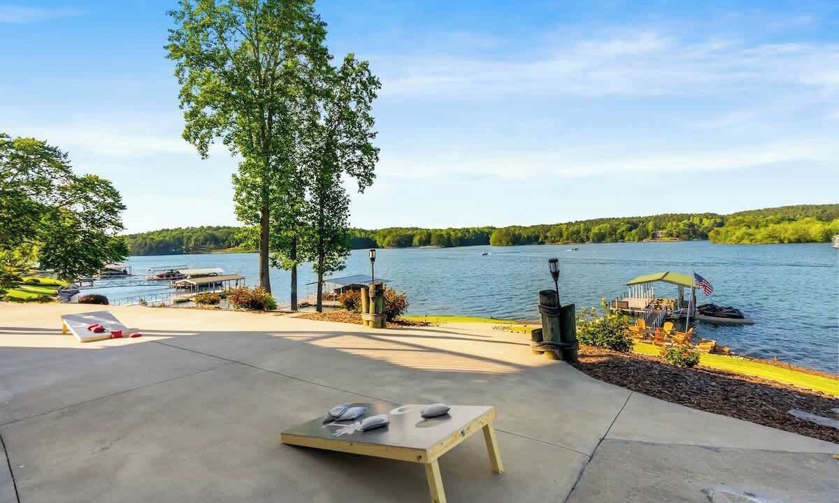 Photo of Patio Balcony in Six Mile