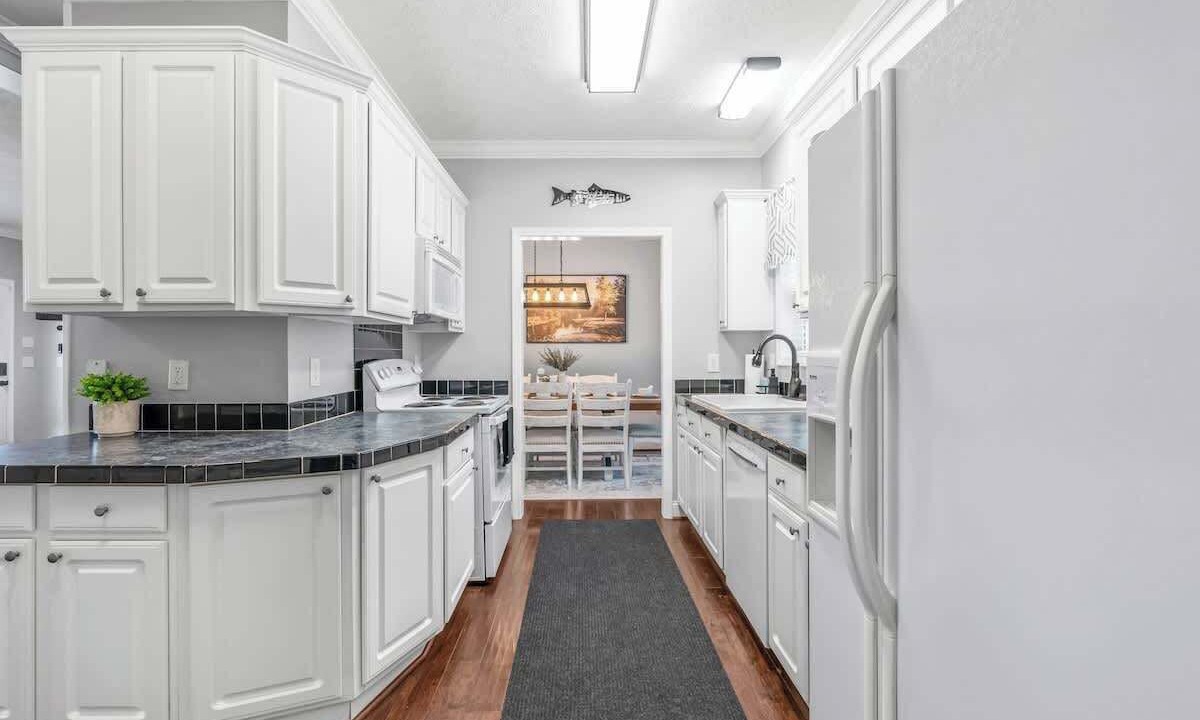 Photo of Kitchen in Six Mile