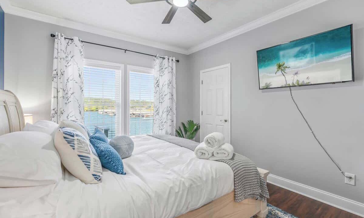 Photo of Bedroom in Six Mile