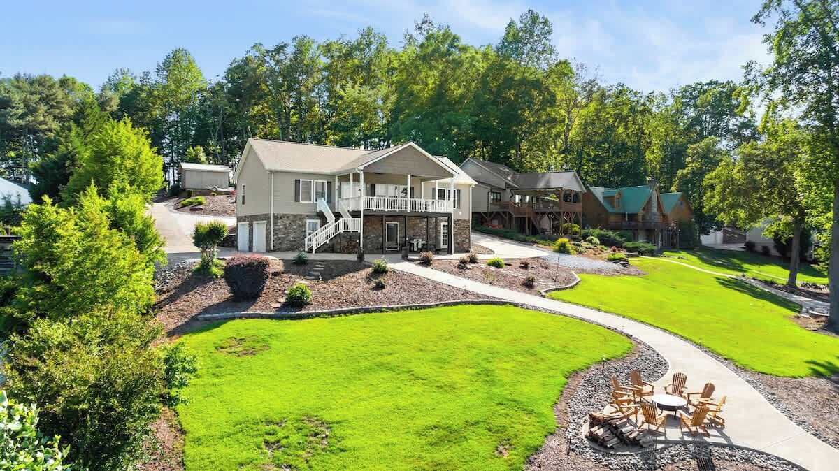Photo of Outdoor in Six Mile