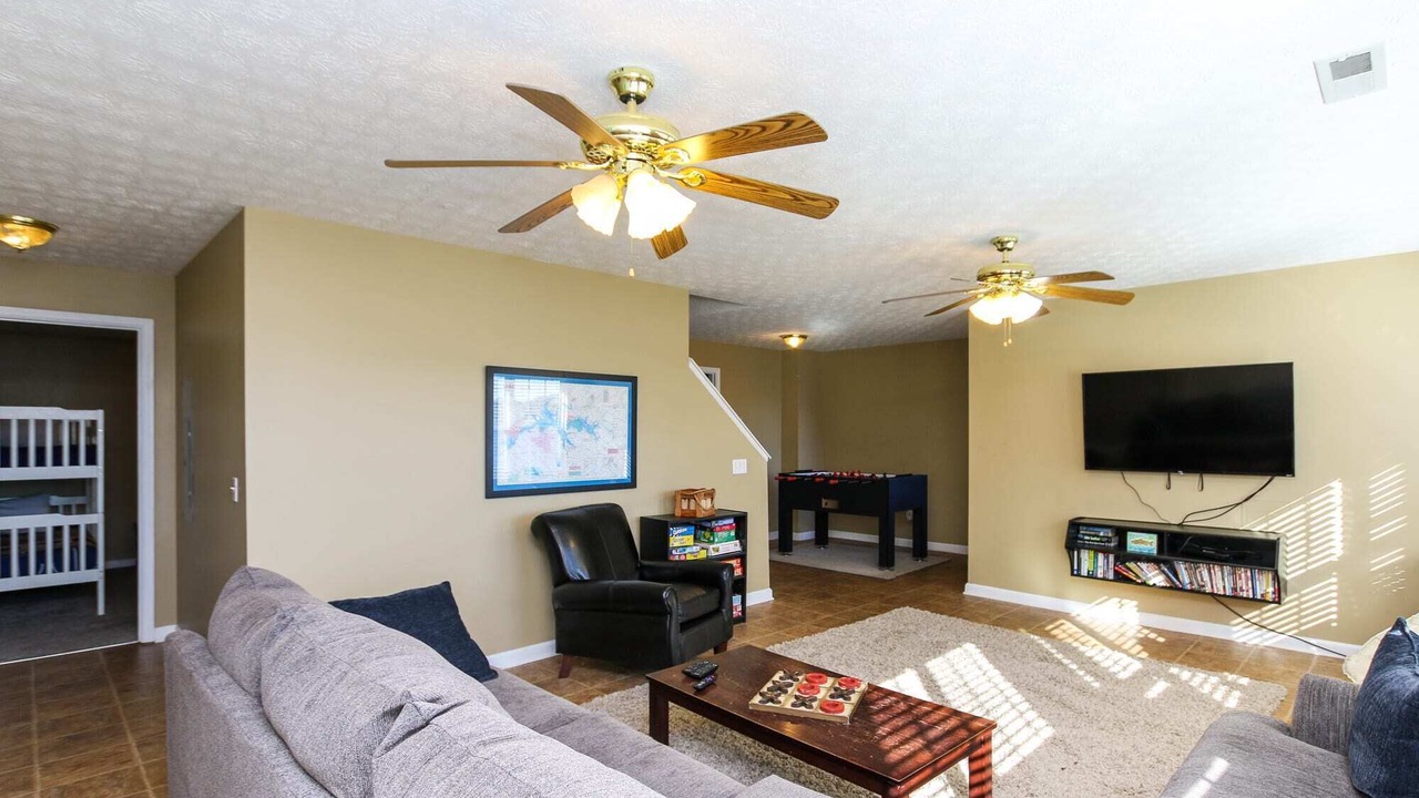 Photo of Livingroom in Leesburg