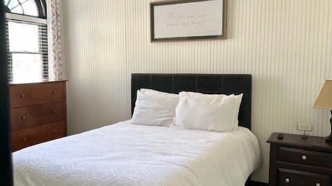 Photo of Bedroom in Leesburg