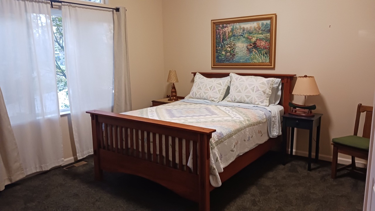 Photo of Bedroom in Klamath Falls