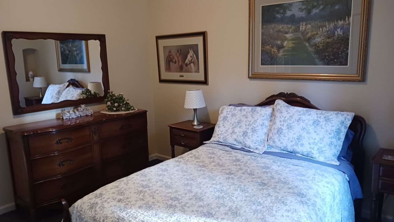 Photo of Bedroom in Klamath Falls