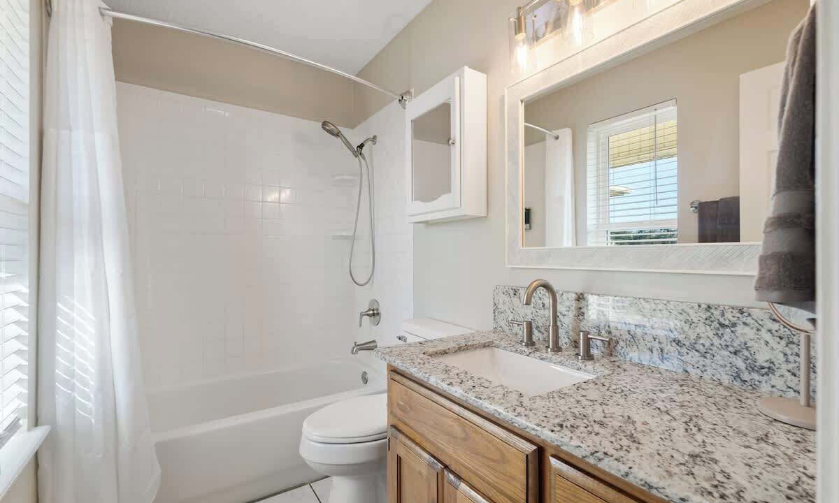 Photo of Bathroom in Van Buren
