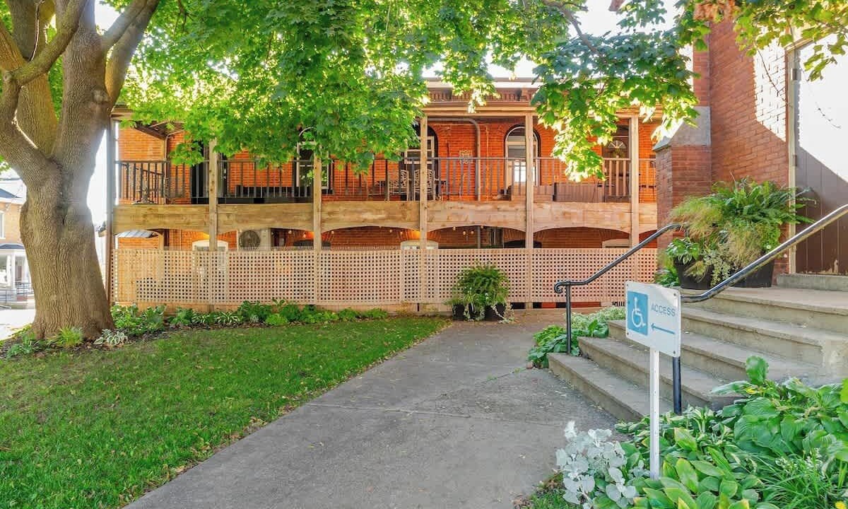 Photo of Outdoor in Belleville